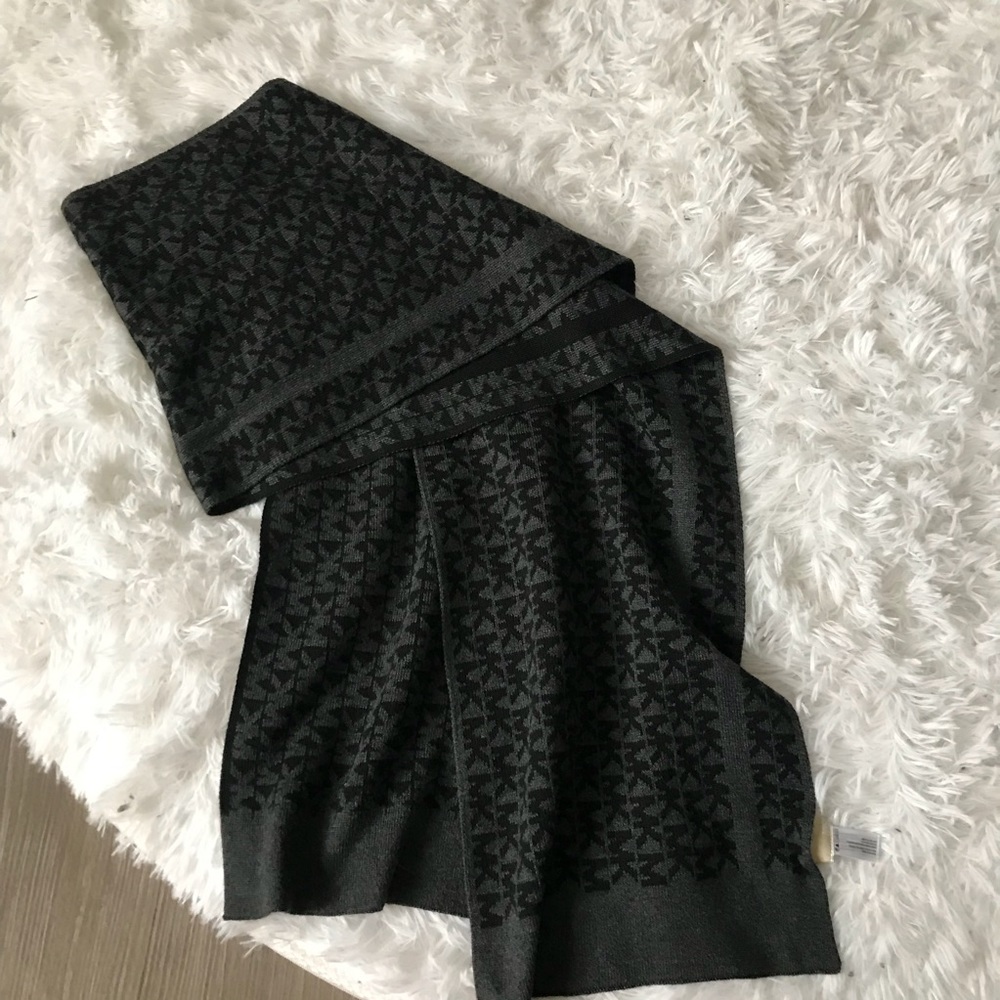 Black Michael Kors scarf